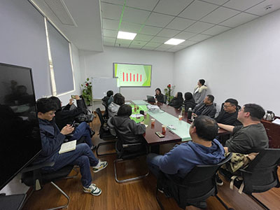 推進民主管理 門店承包先行